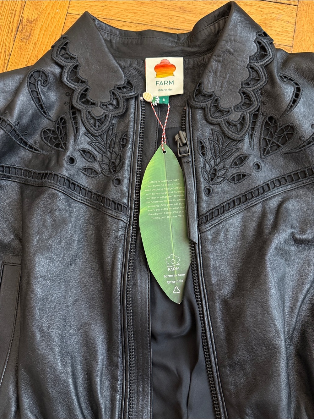 Farm Rio
Black Richelieu Heart Leather Jacket - Picture 14 of 16